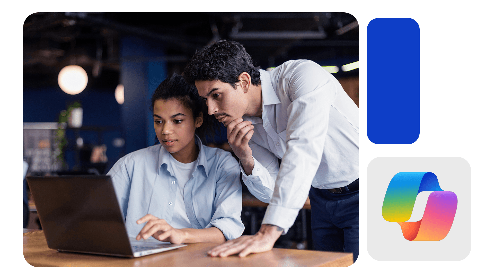 Dois profissionais analisando um projeto de IA no notebook em um ambiente corporativo, representando o uso do Microsoft Copilot Studio para criar agentes inteligentes no Microsoft 365 e Power Platform.